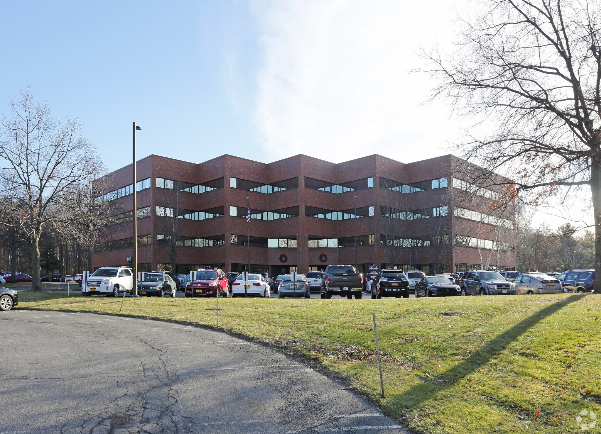 12 Corporate Woods Blvd Albany, NY 12211 Office Property for Lease on