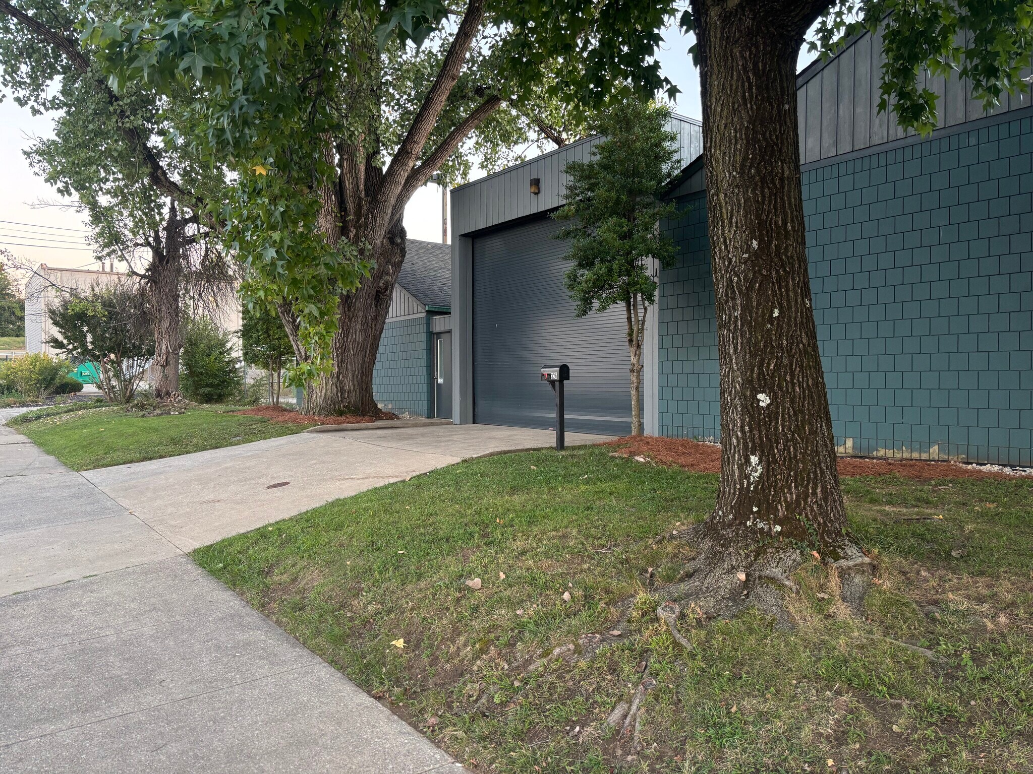 326 E Bloom St, Louisville, KY for Sale