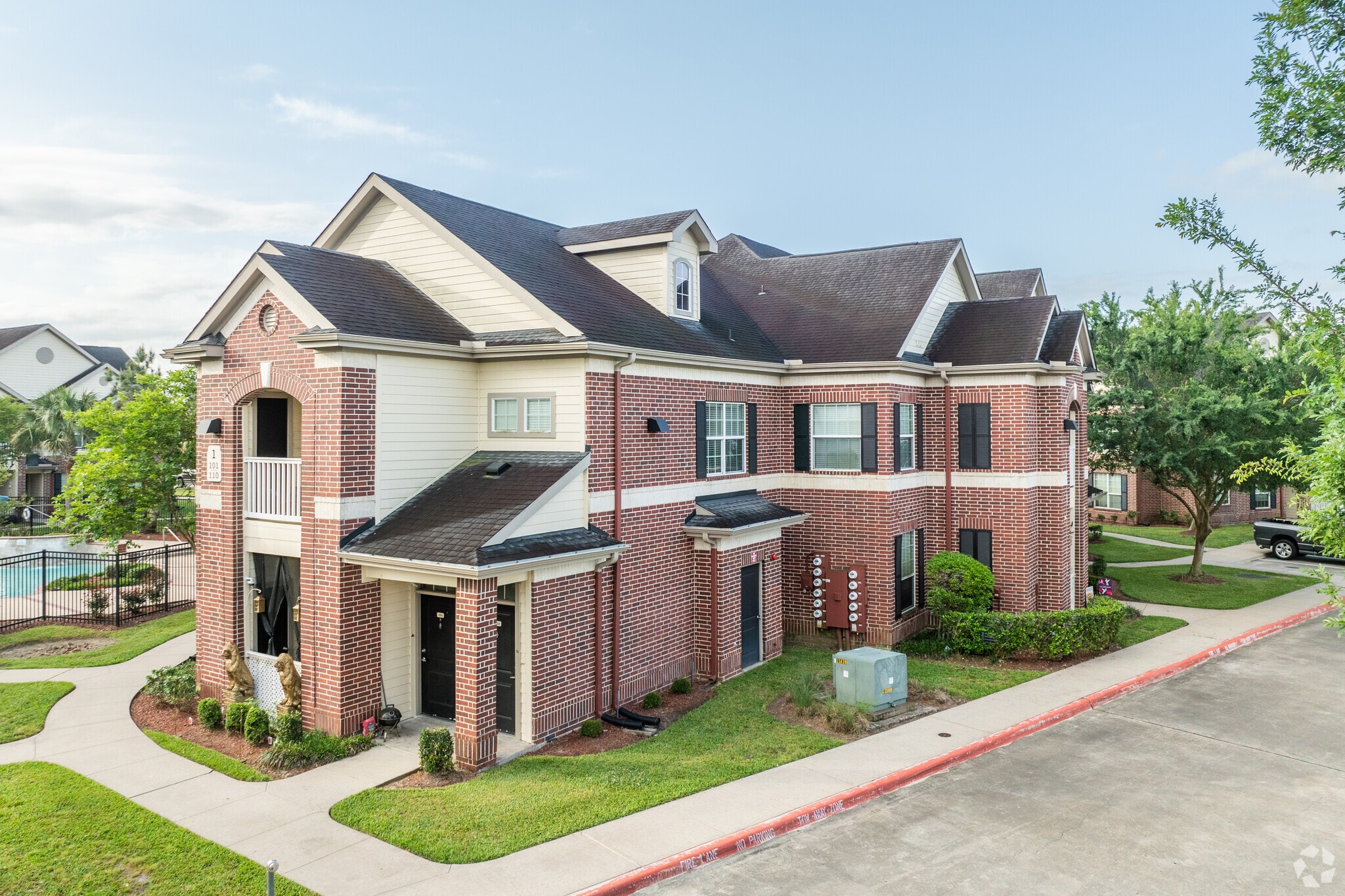 2441 S Bypass 35, Alvin, TX for Sale