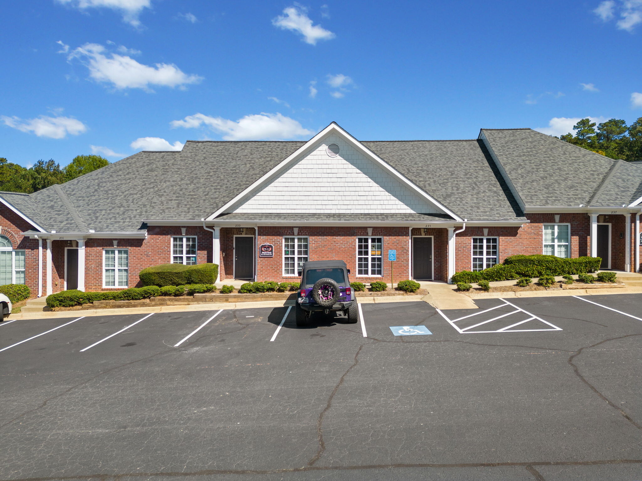 233 River Park North Dr, Woodstock, GA for Rent