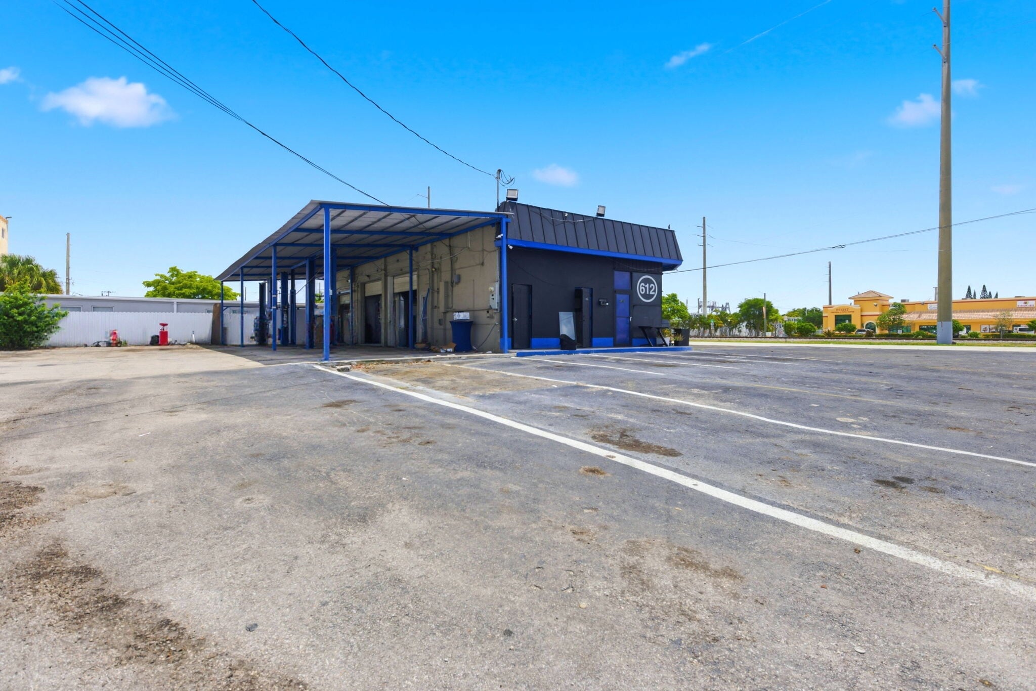 612 N Dixie Hwy, Hollywood, FL for Rent