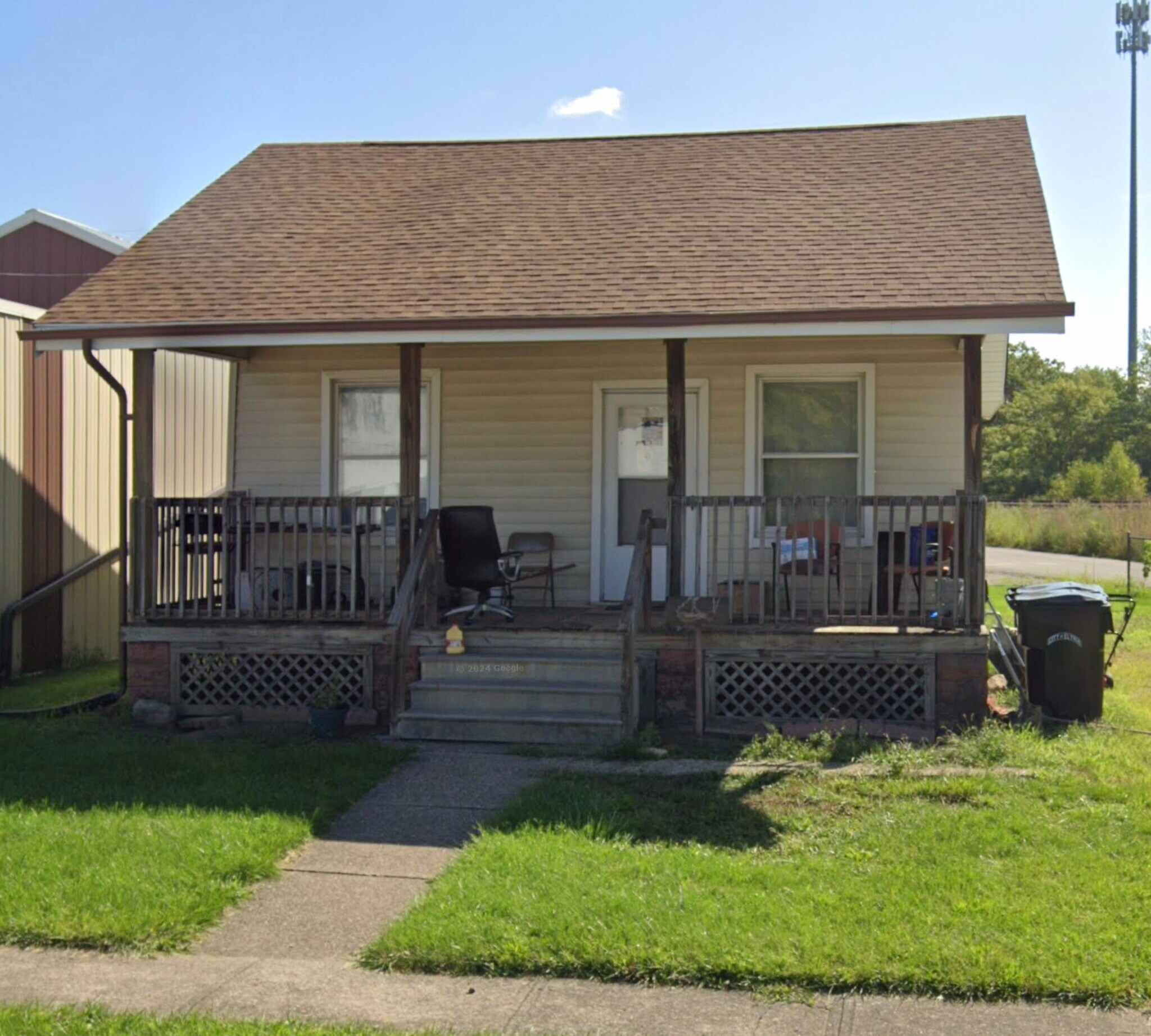 164 Woodbury St, Elyria, OH for Sale