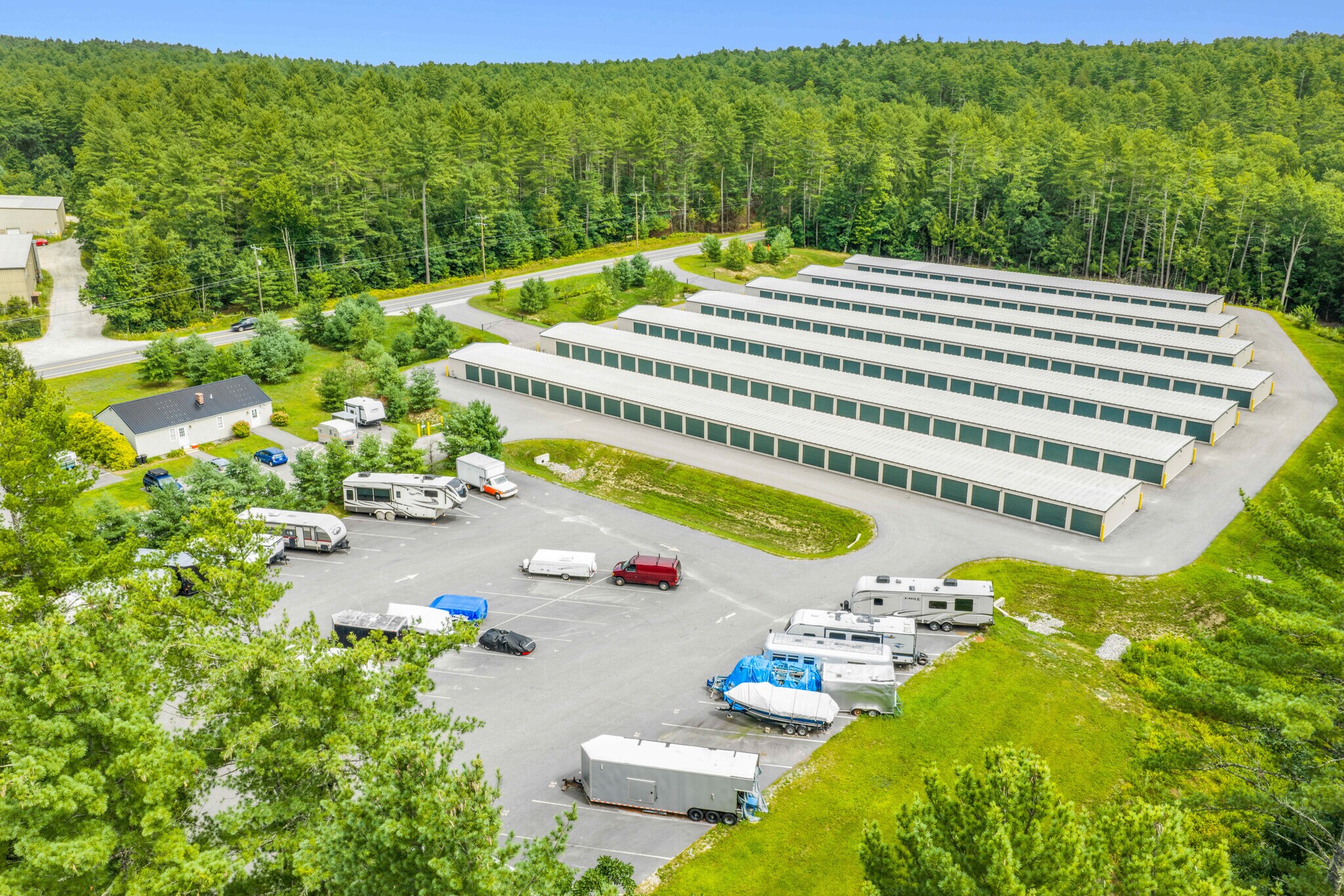 250-260 Proctor Hill Rd, Hollis, NH for Sale