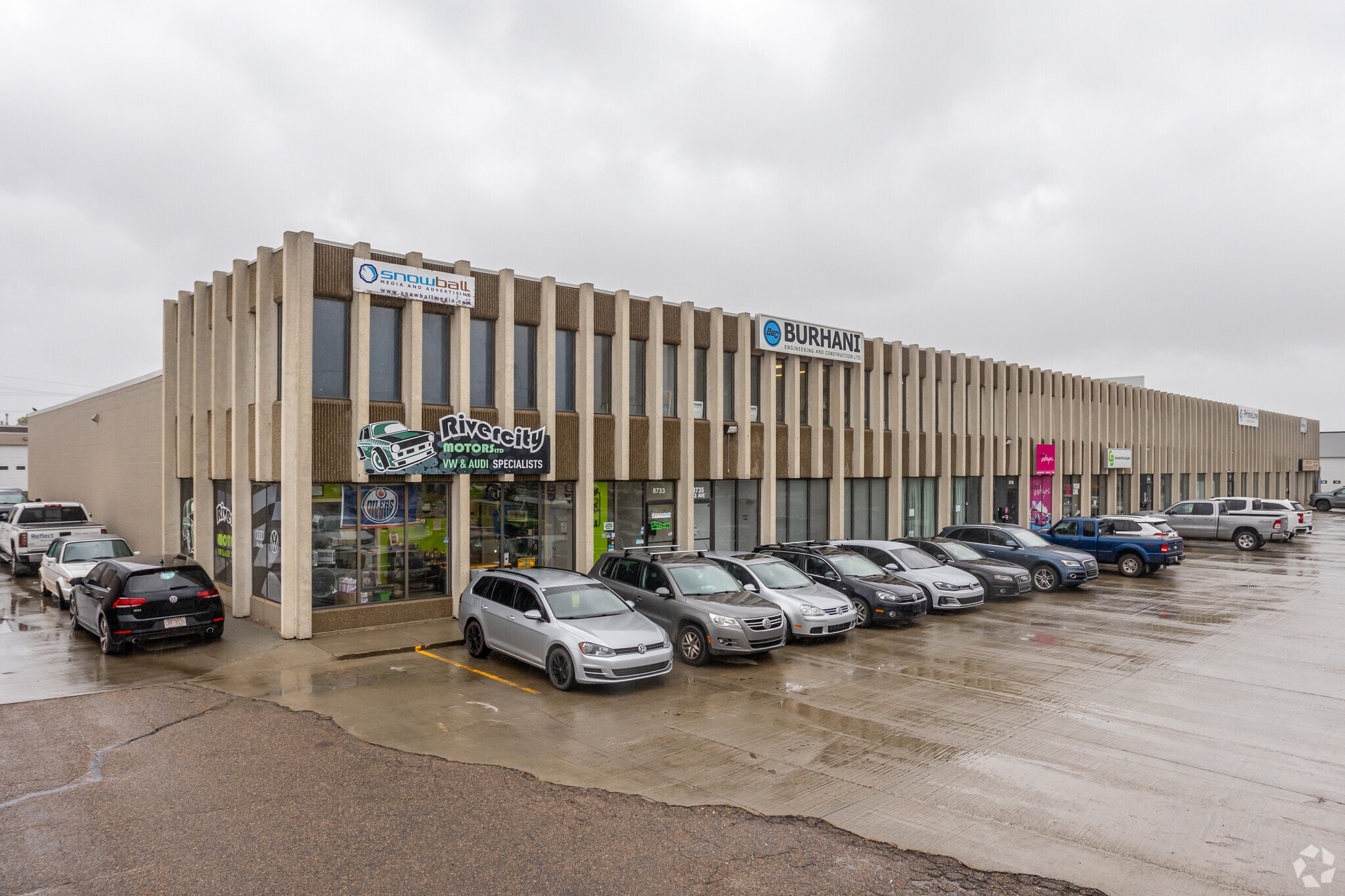 8733-8757 53 Av NW, Edmonton, AB for Rent