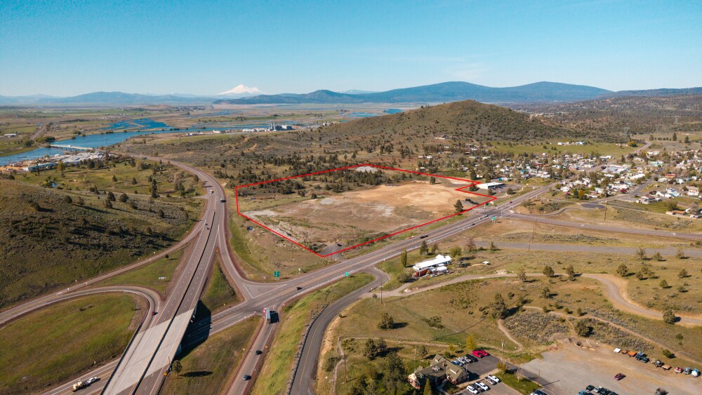 Highway 97, Klamath Falls, OR for Sale