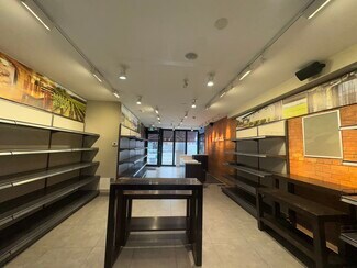 Toronto, ON Retail - 139 Roncesvalles Ave