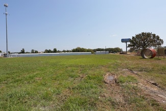 Paris, TX Commercial - 2300 NE Loop 286