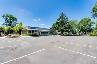 Amagansett, NY Retail - 74a Montauk Hwy