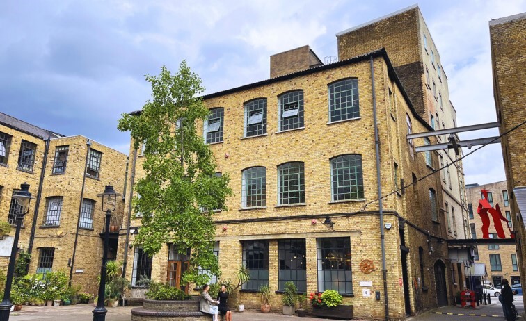 38 Kingsland Rd, London, LND for Rent