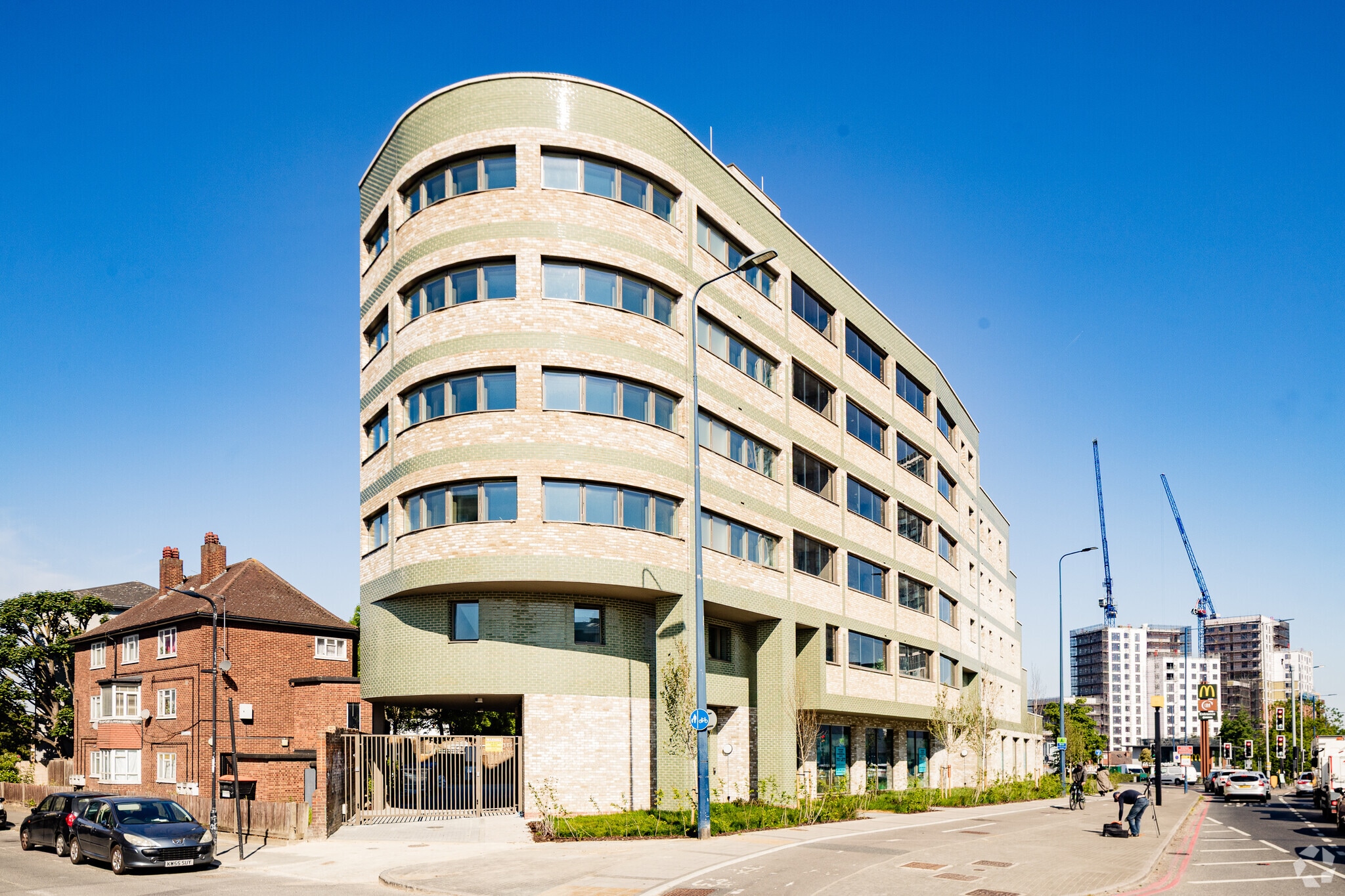 Rosebank Way, London, LND for Rent