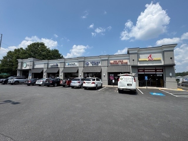 4468 Chamblee Dunwoody Rd, Atlanta, GA for Rent