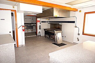 308/310 E Waters Ave