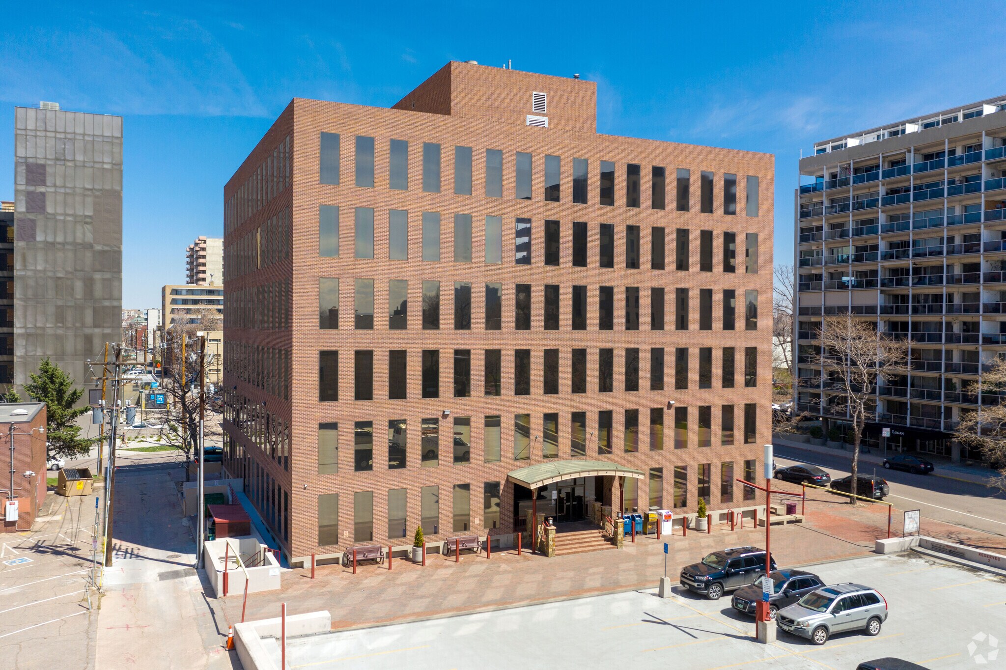 899 Logan St, Denver, CO for Rent