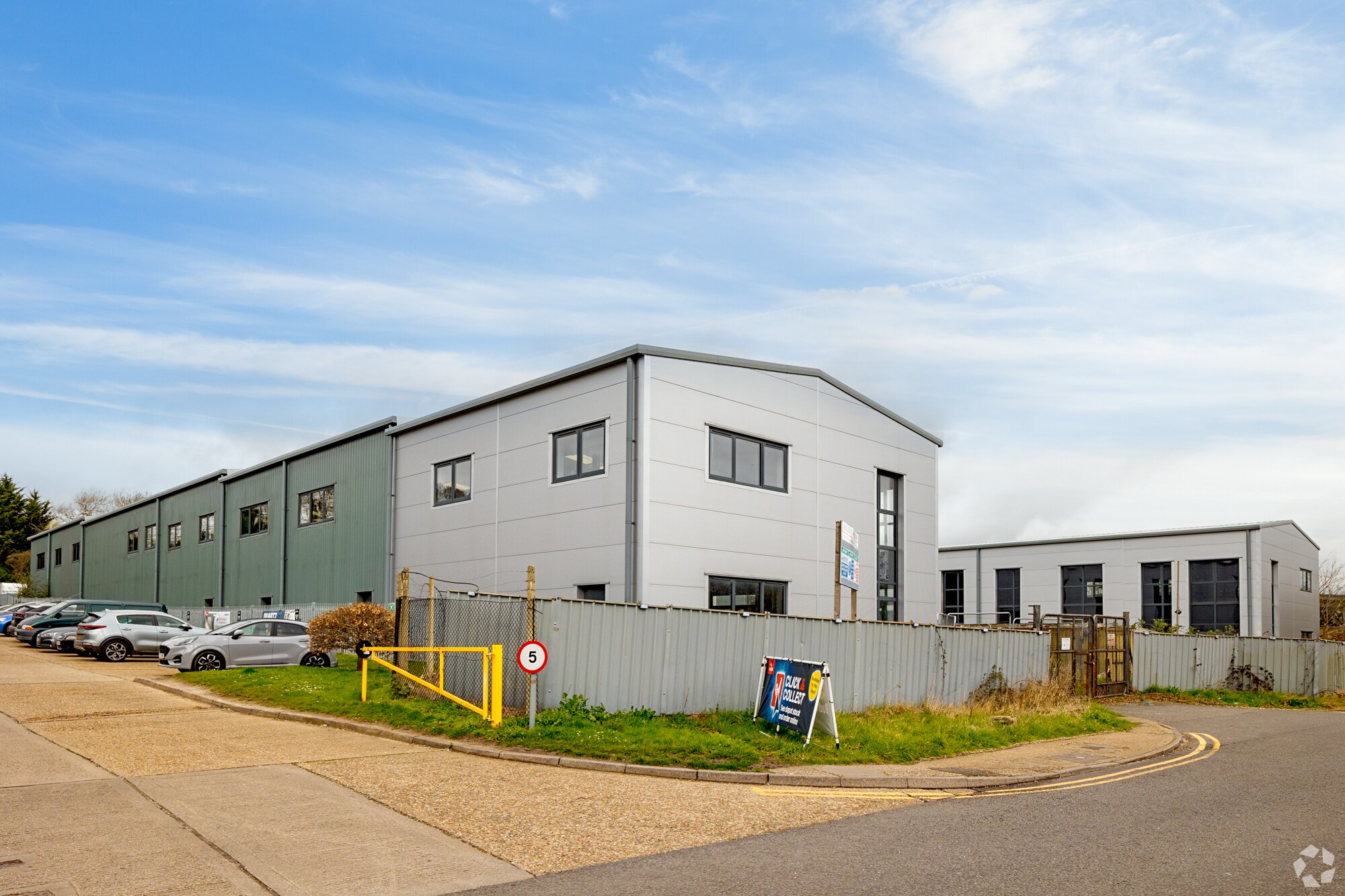 Fishponds Rd, Wokingham, BKS for Sale