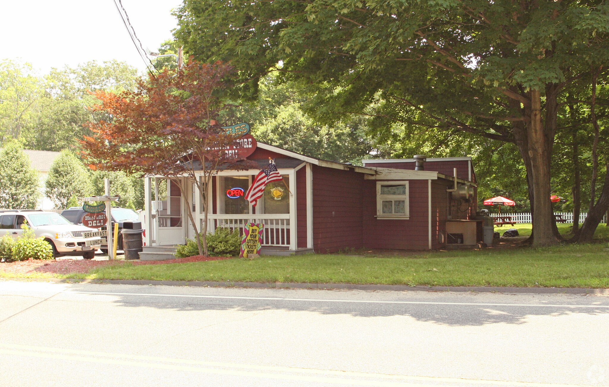 883 North St, Milford, CT for Sale