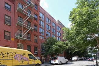 New York, NY Retail - 165-167 Eldridge St