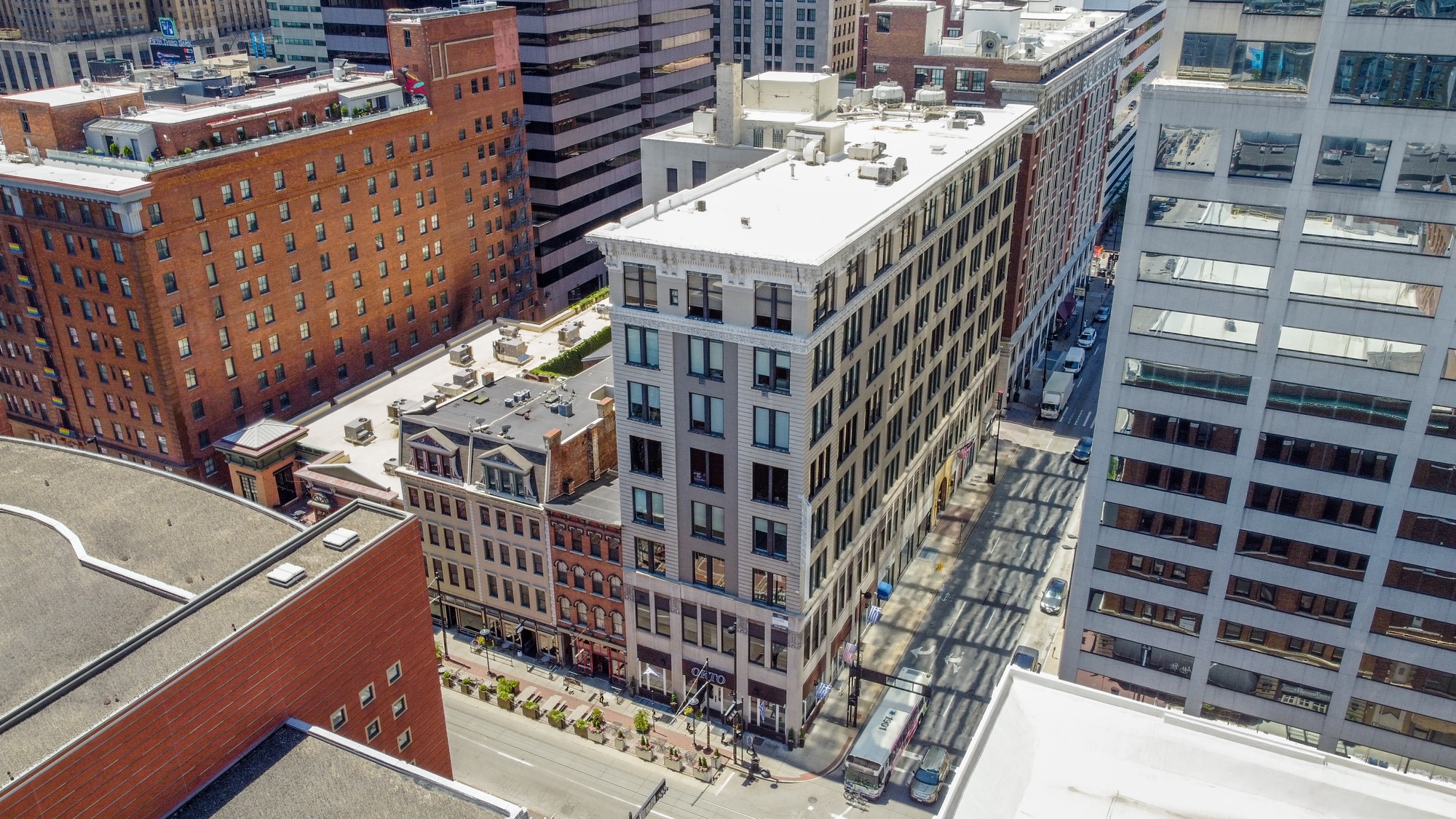 35 E 7th St, Cincinnati, OH for Rent