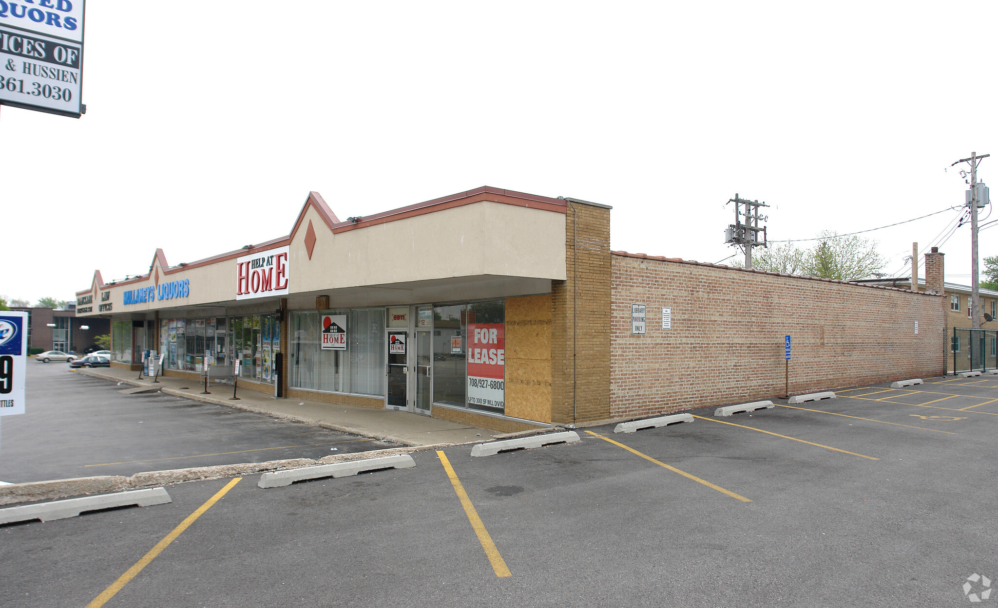 6901 W 111th St, Worth, IL for Rent
