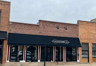 Woodstock, IL Restaurant - 226 Main St