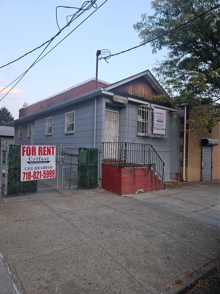 7505 88th St, Glendale, NY for Rent