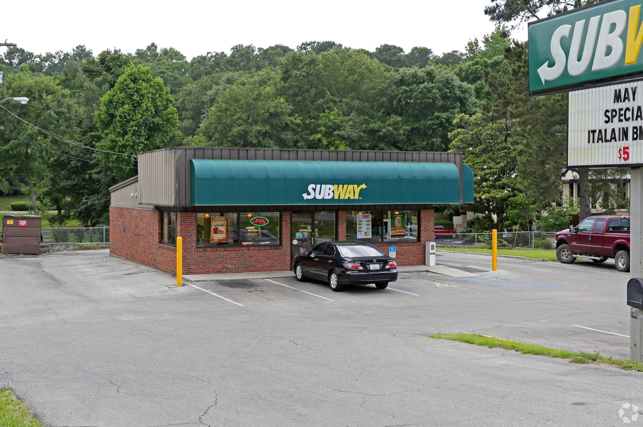 2540 N Monroe St, Tallahassee, FL for Rent
