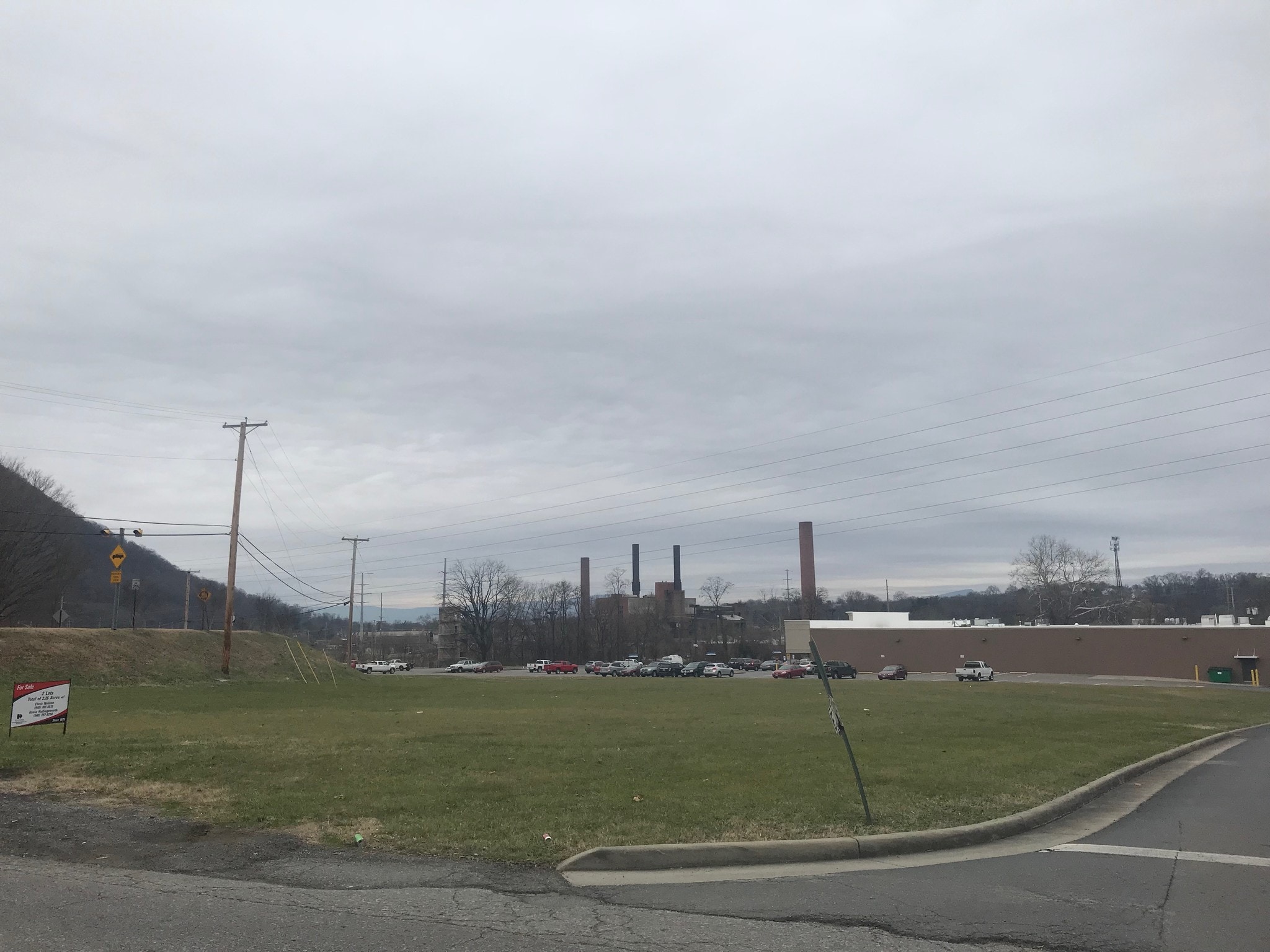 1610 Rutrough Rd, Roanoke, VA for Sale