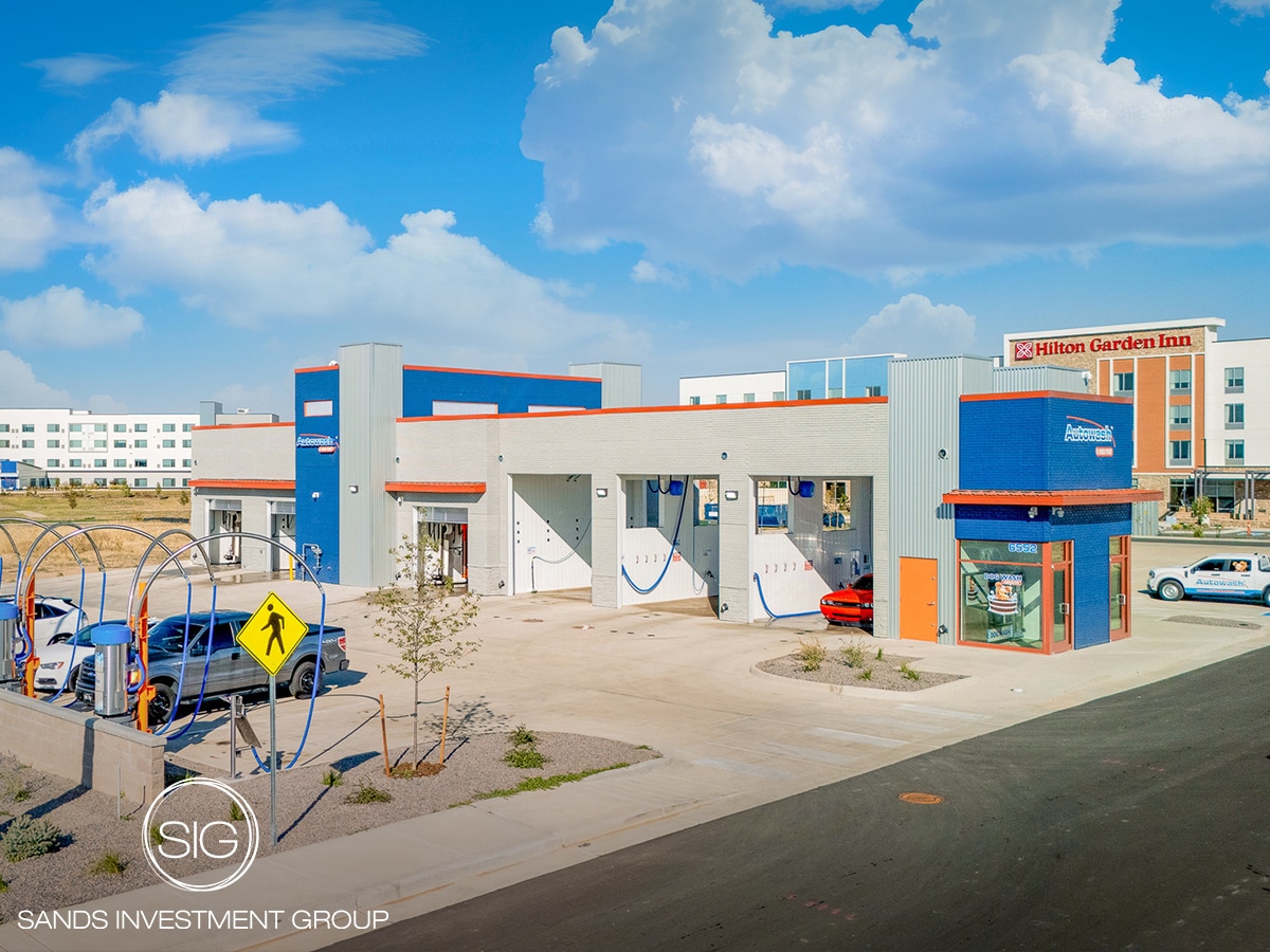 6552 Tower Rd, Denver, CO for Sale