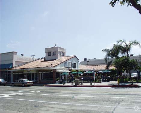 211-217 Broadway, Laguna Beach, CA for Rent