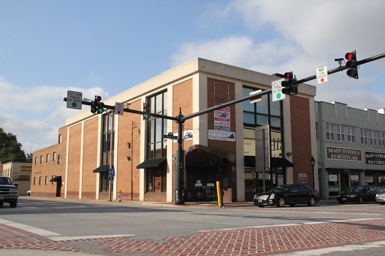 201 N Main St, Farmville, VA for Rent