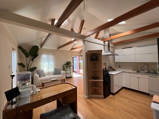 Los Angeles, CA Flex - 3379-3383 Robertson Pl