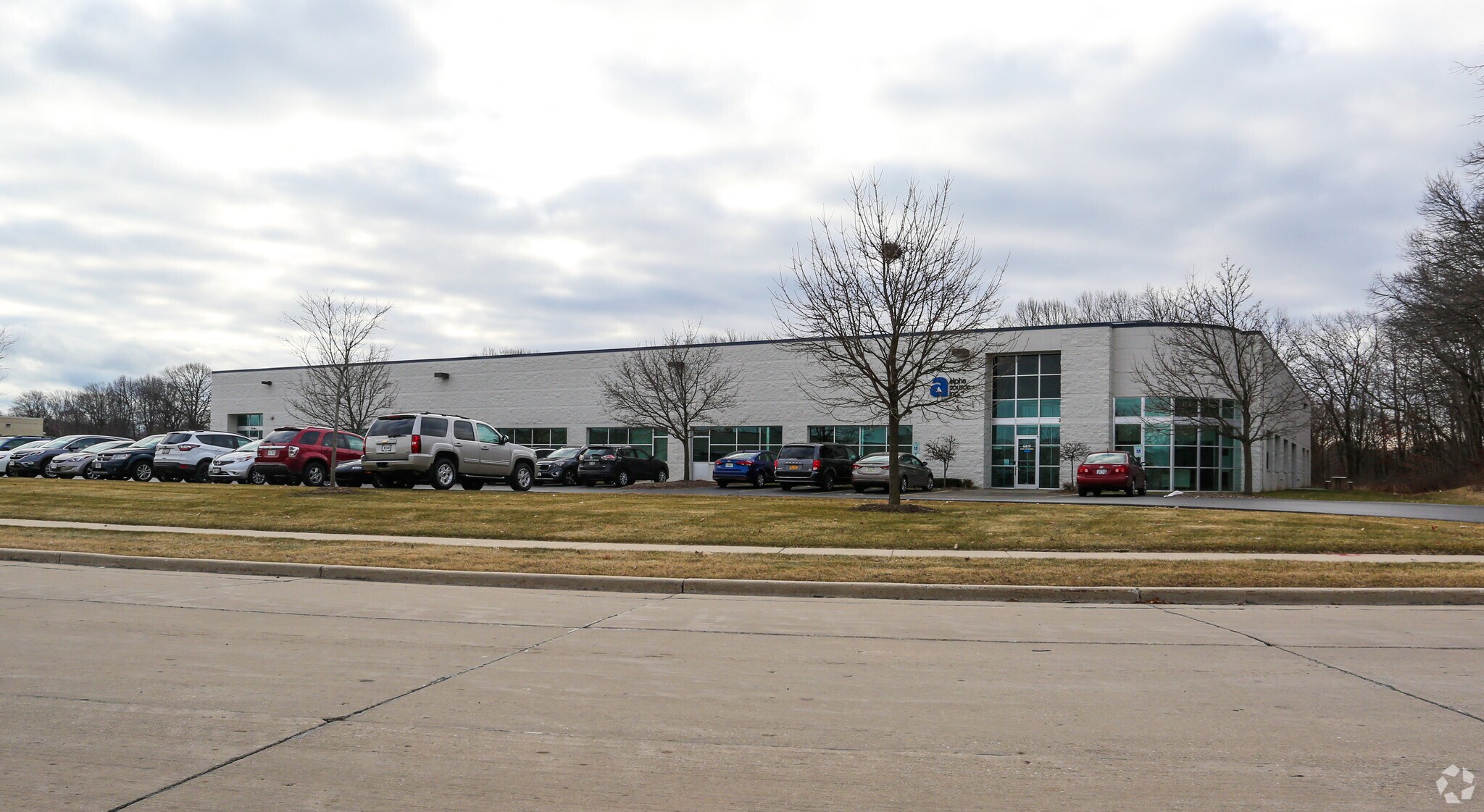 6619 W Calumet Rd, Milwaukee, WI for Rent