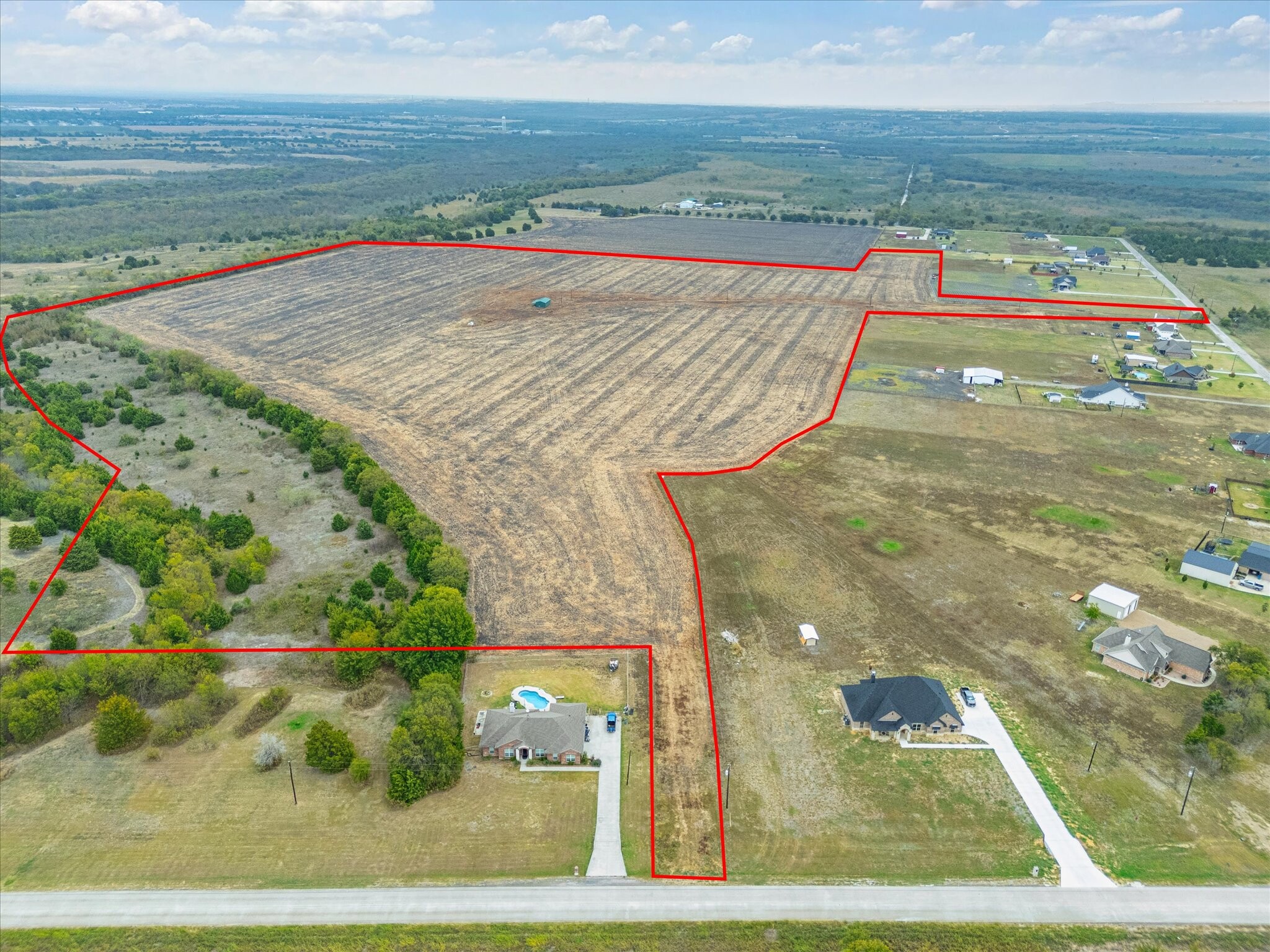 000 Wilson Rd, Palmer, TX for Sale