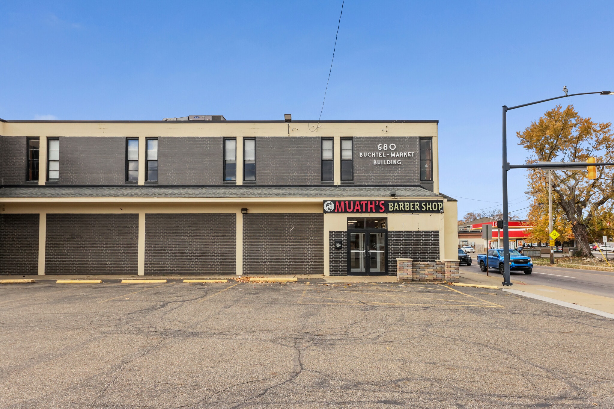 680 E Market St, Akron, OH for Sale