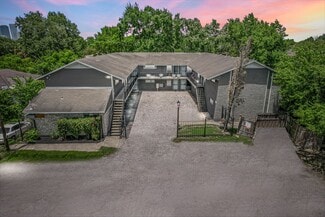 Houston, TX Apartments - 2819 Berry St