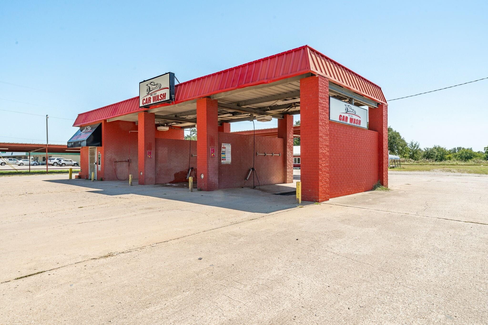 929 E Main St, Eastland, TX for Sale