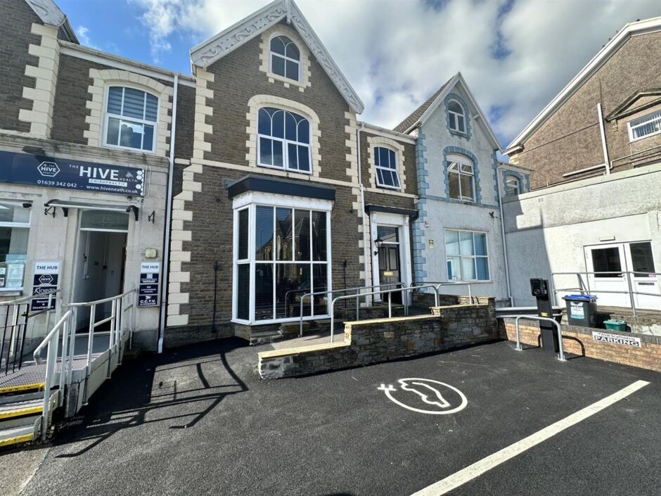 19-20 London Rd, Neath, WGN for Rent