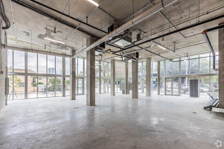 Miami, FL Retail - 420 SW 7th St