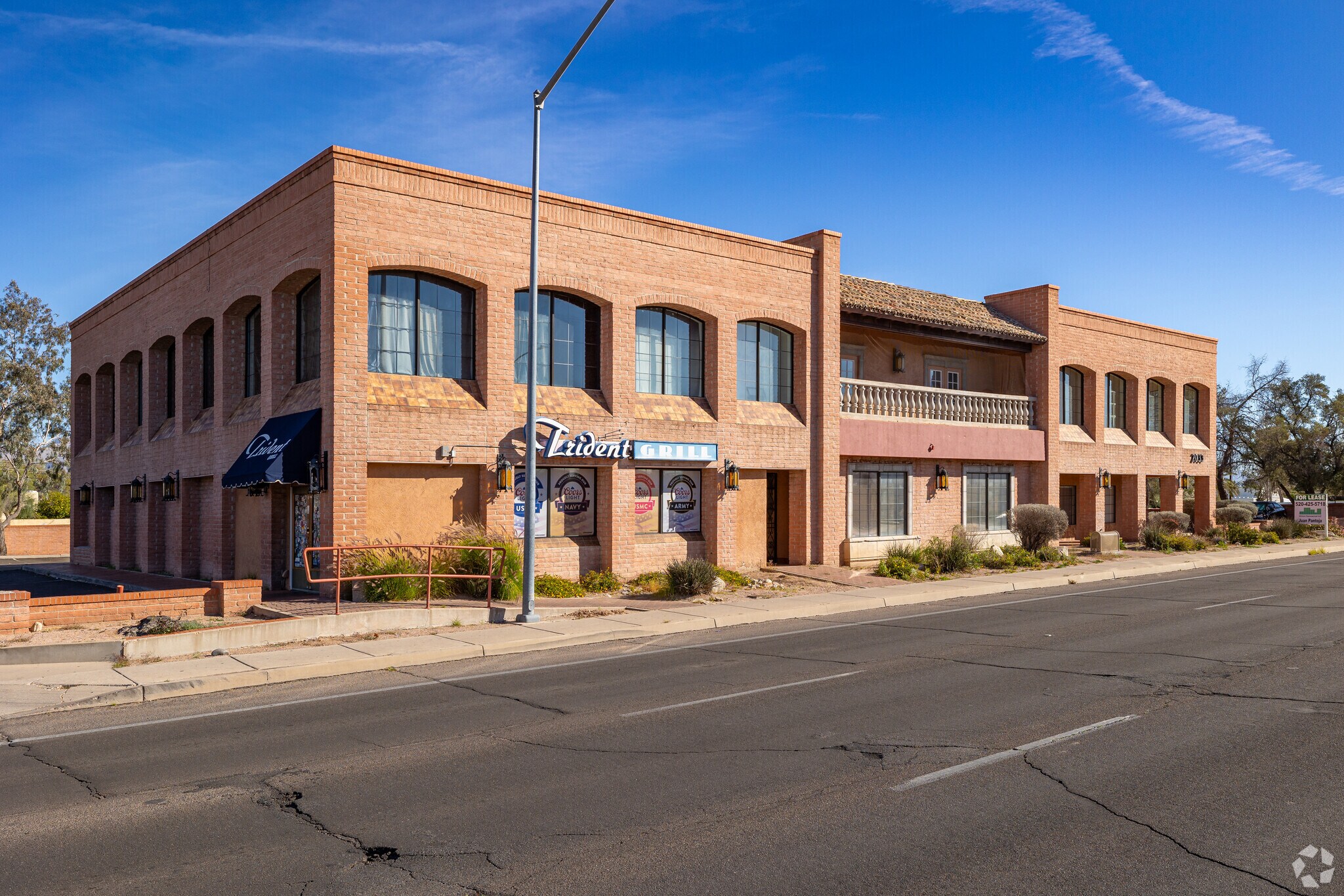 2033 E Speedway Blvd, Tucson, AZ for Rent
