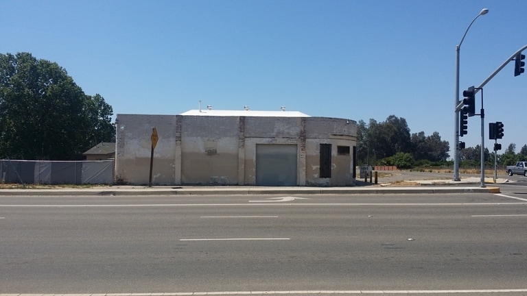 6949 E Kings Canyon Rd, Fresno, CA for Rent
