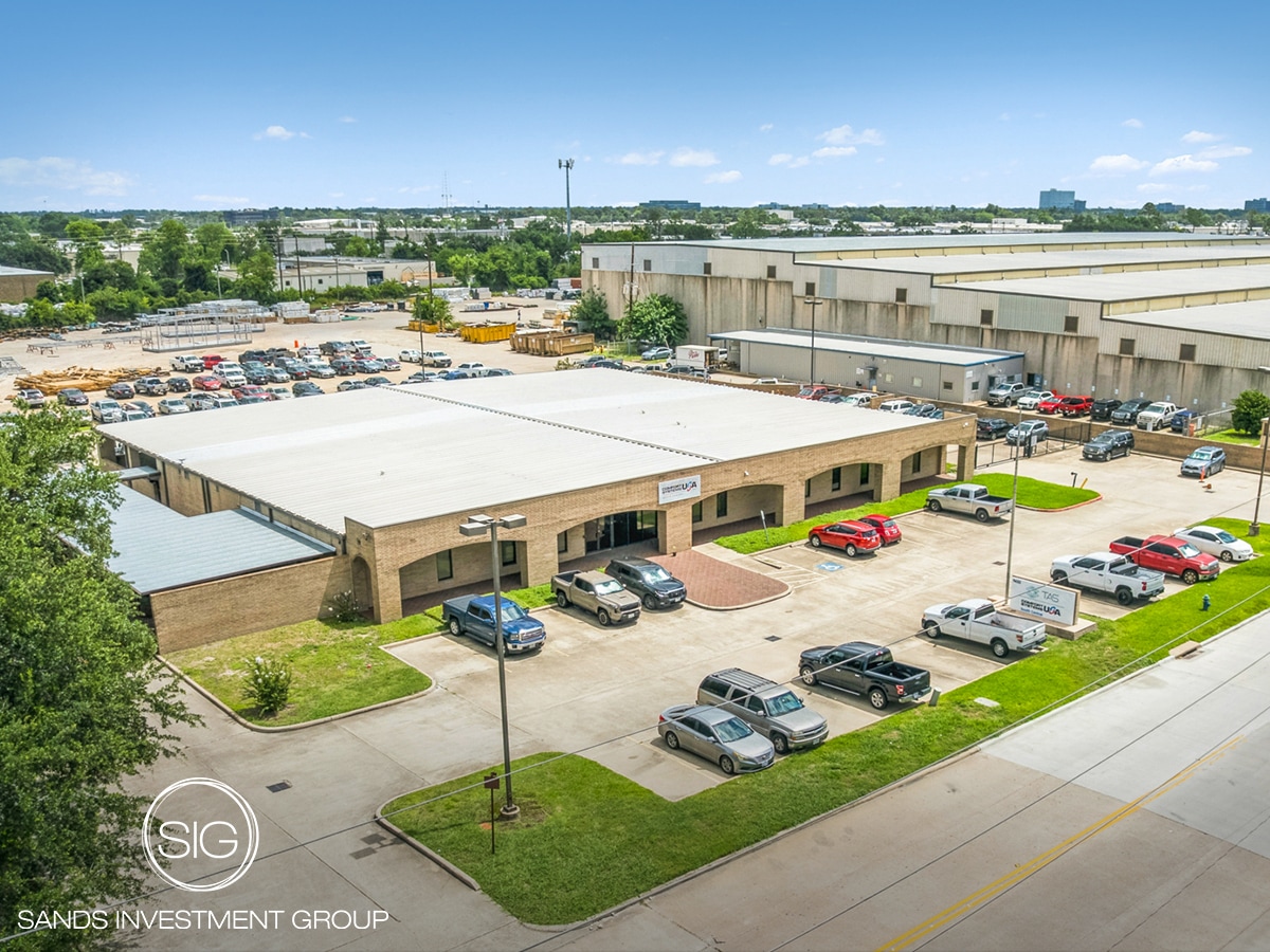 9450 W Wingfoot Rd, Houston, TX for Sale