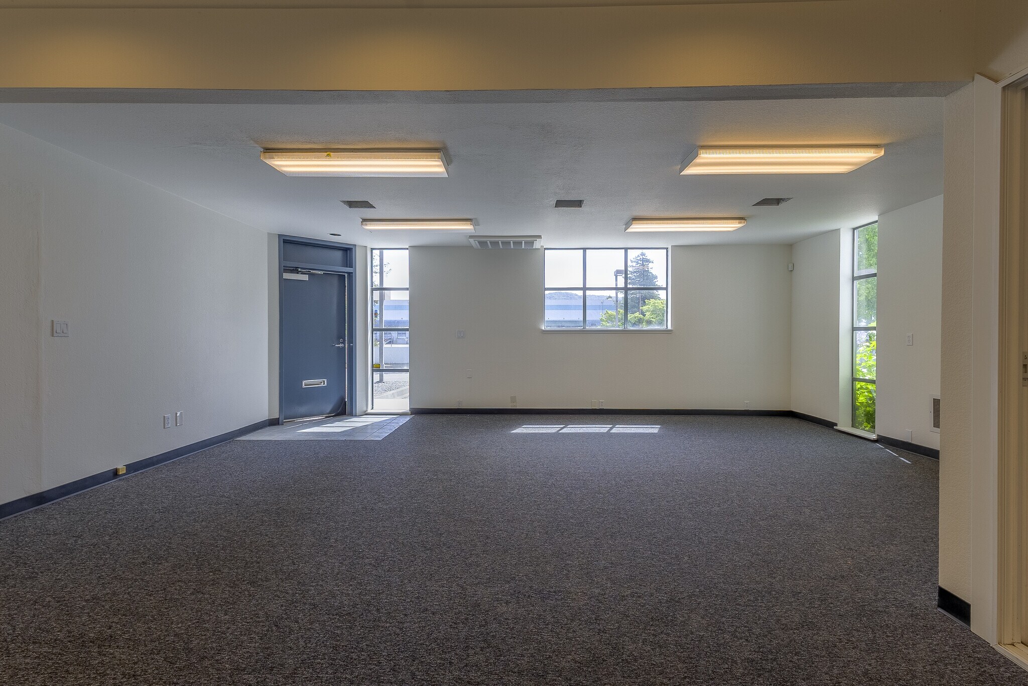 2995 Dutton Ave, Santa Rosa, CA for Rent