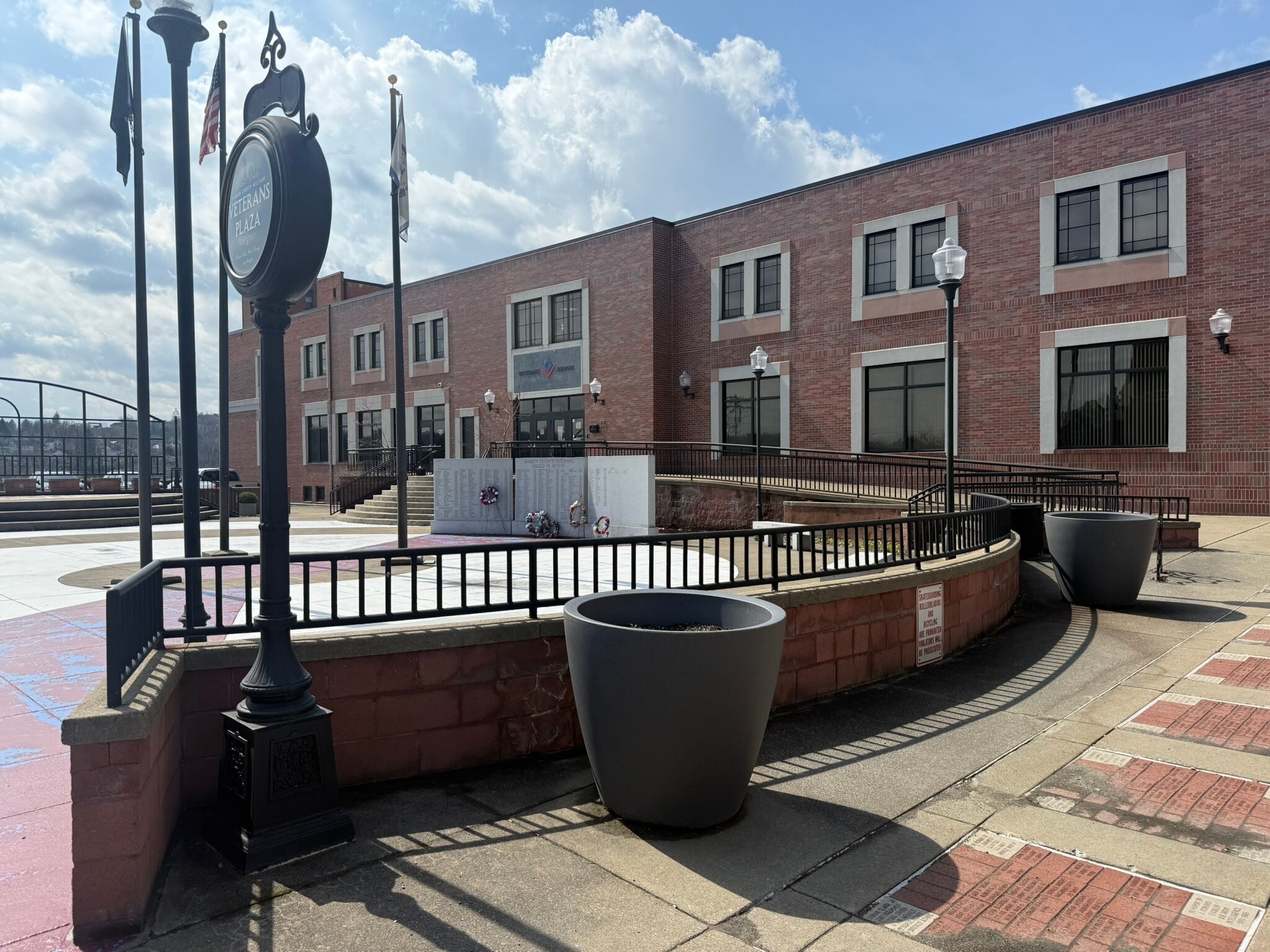320 Adams St, Fairmont, WV for Rent