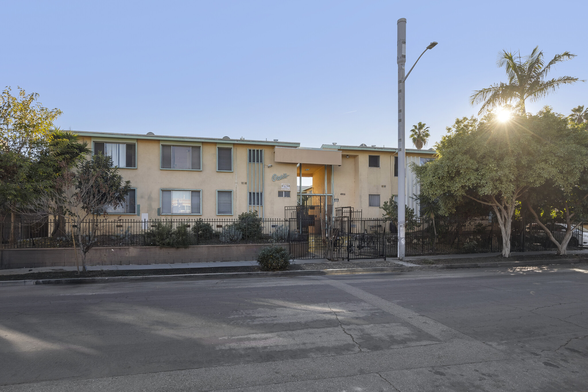 4906 August St, Los Angeles, CA for Sale