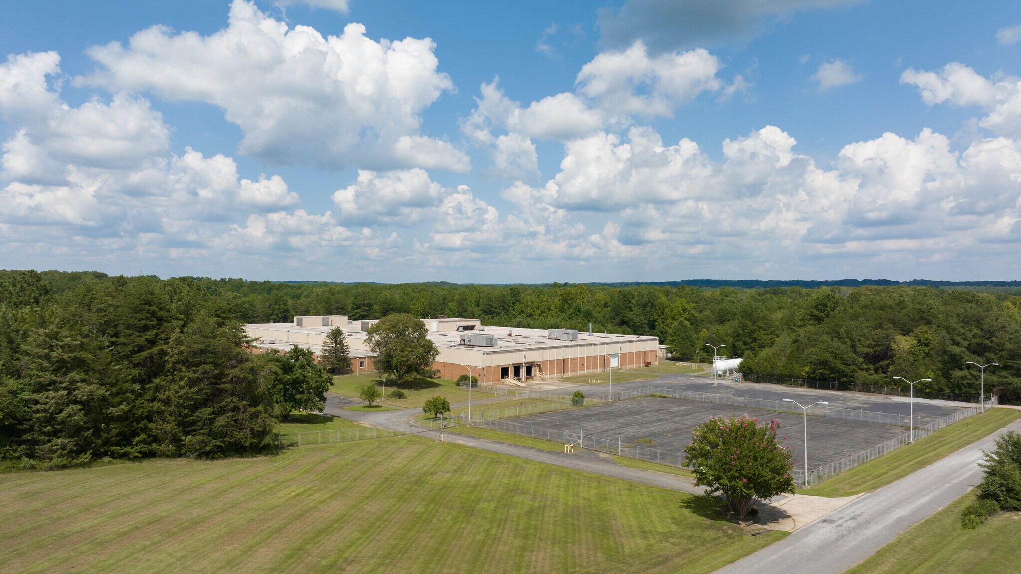400 Industrial Park Rd, Farmville, VA for Sale