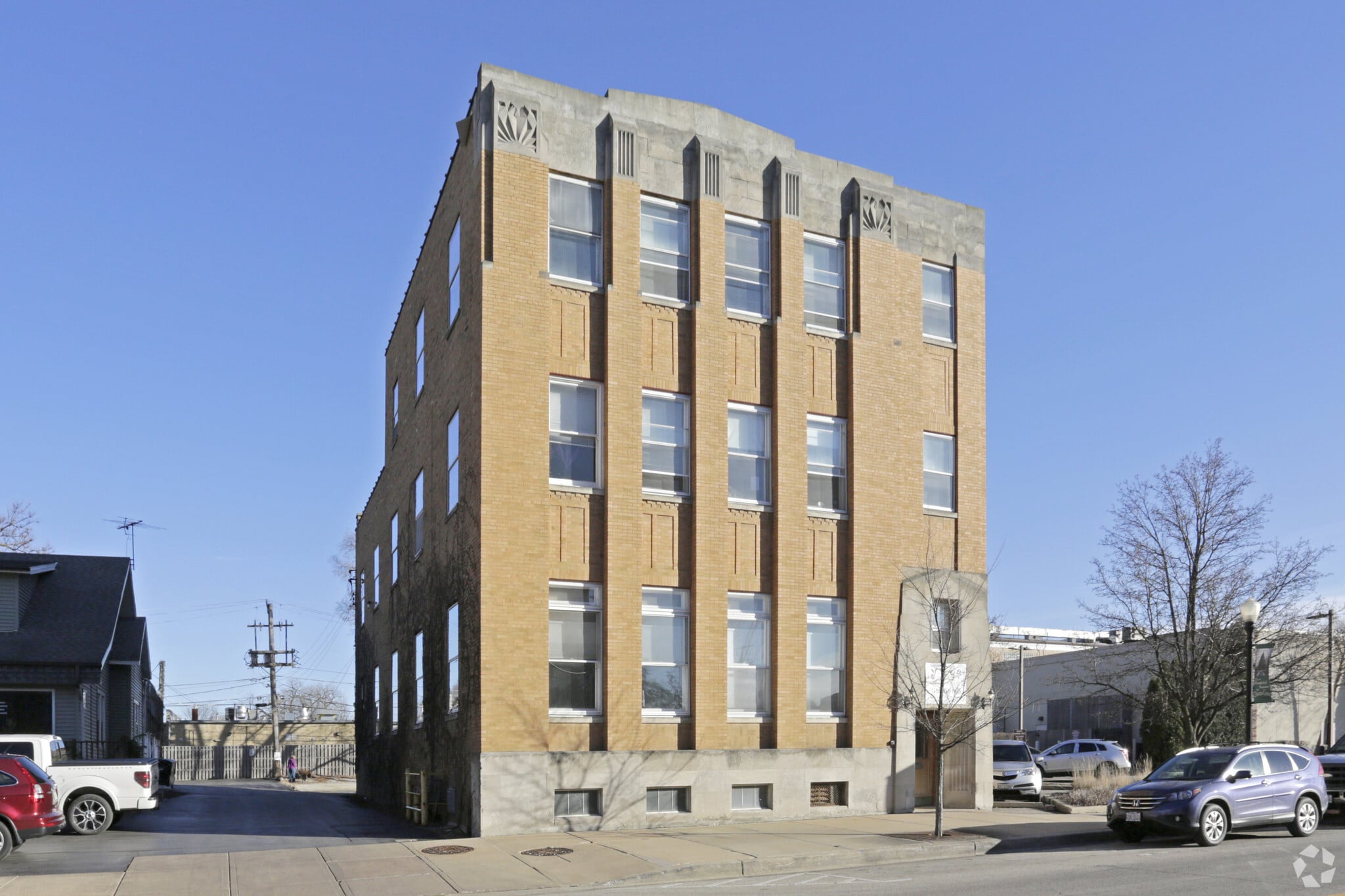 4949 Forest Ave, Downers Grove, IL for Sale