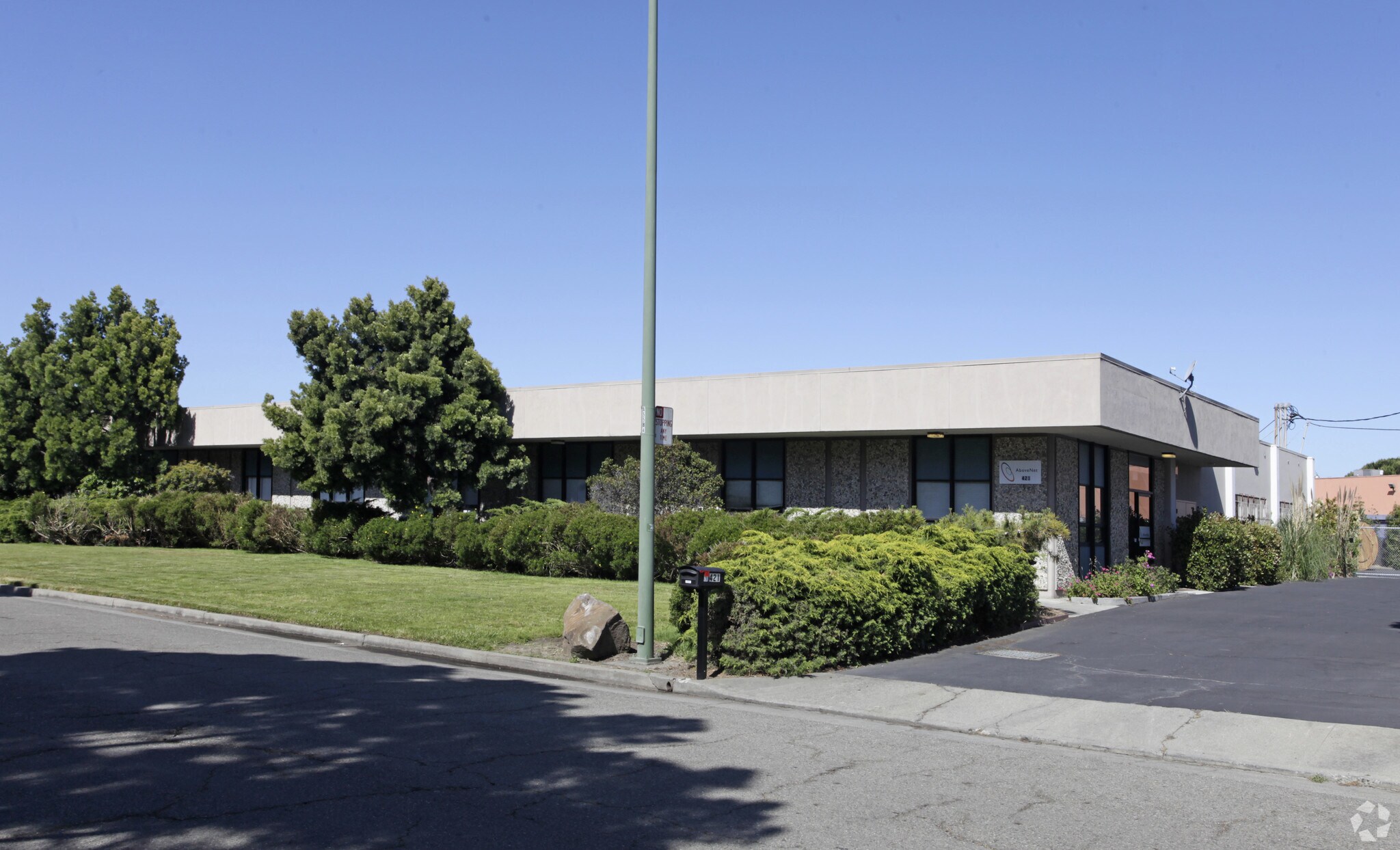 421 Pendleton Way, Oakland, CA for Rent
