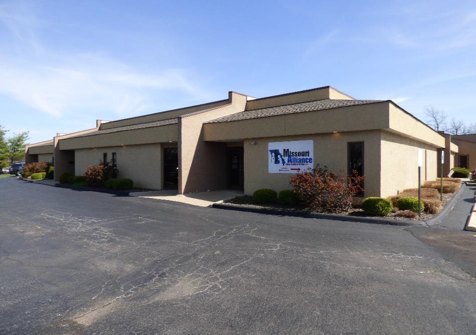 8-20 Worthington Access Dr, Maryland Heights, MO for Rent