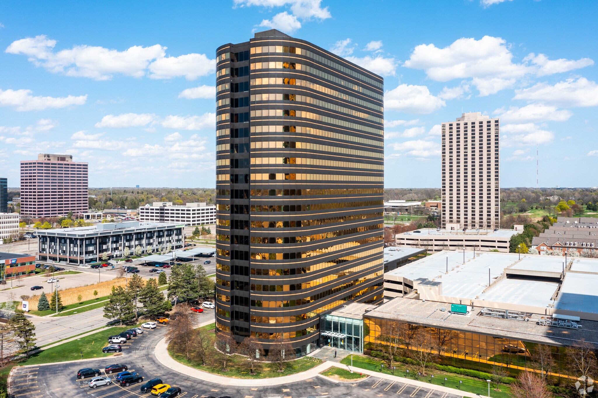 4000 Town Center, Southfield, MI for Rent