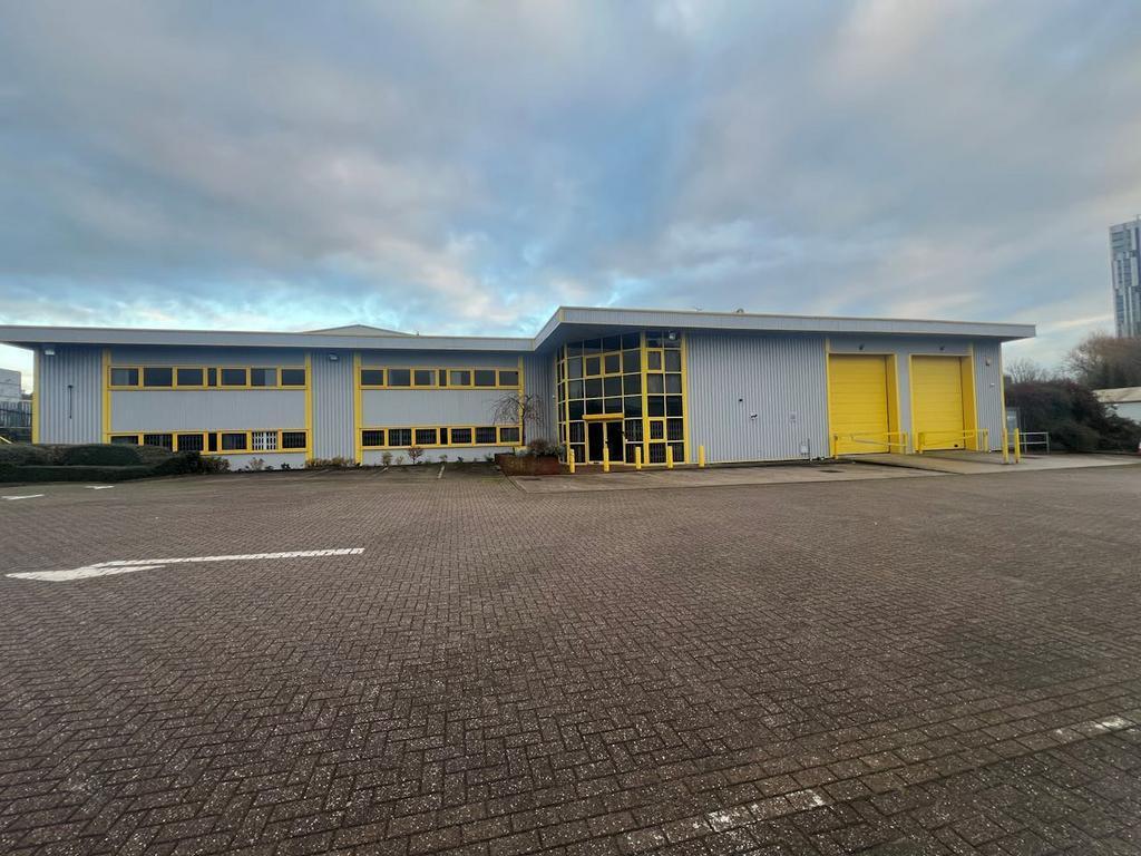 Wynford Sq, Salford, LAN for Rent