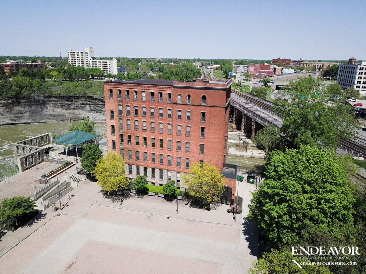 4 Commercial St, Rochester, NY for Rent